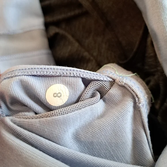 LULULEMON Back on Track Top - Picture 9 of 9